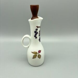 Royal Worcester England Evesham Olive‎ Oil Cruet 1961